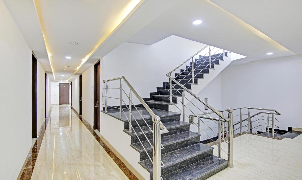 Готель Treebo Royal Empire Adarsh Nagar, Чандігарх Екстер'єр фото