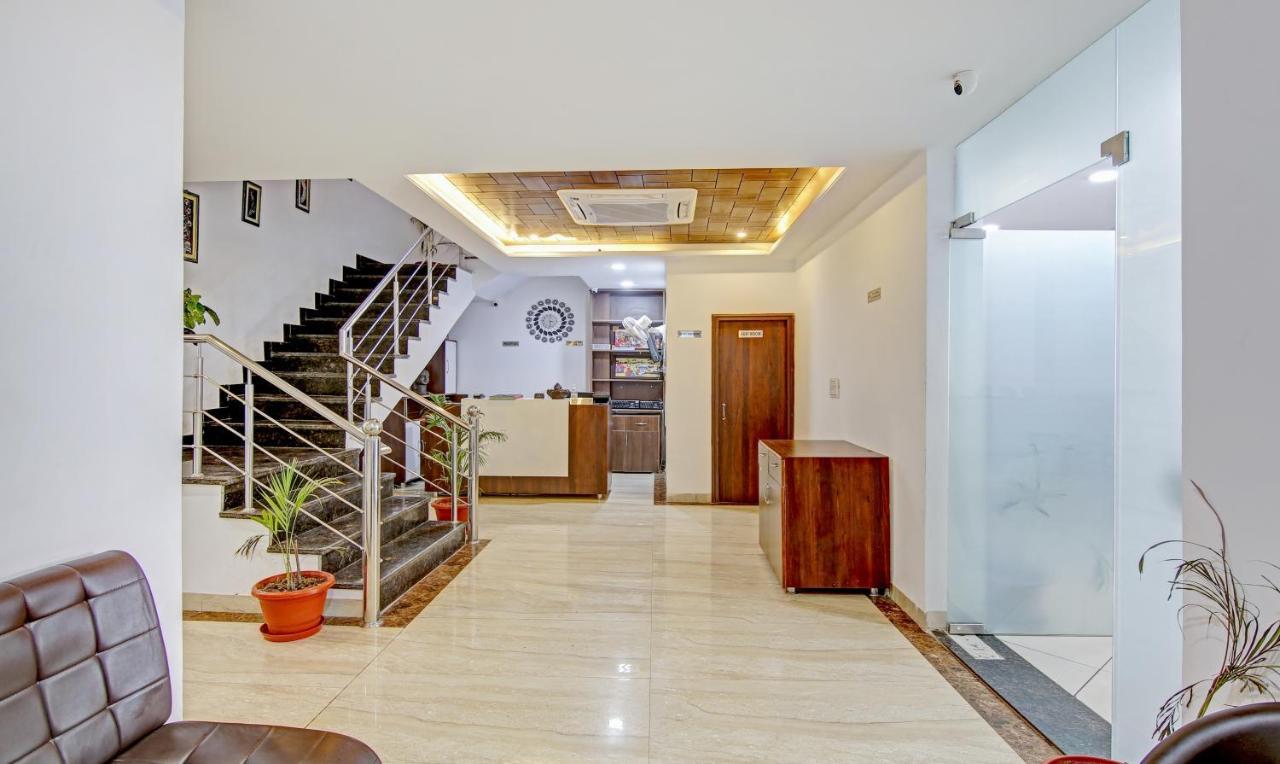 Готель Treebo Royal Empire Adarsh Nagar, Чандігарх Екстер'єр фото